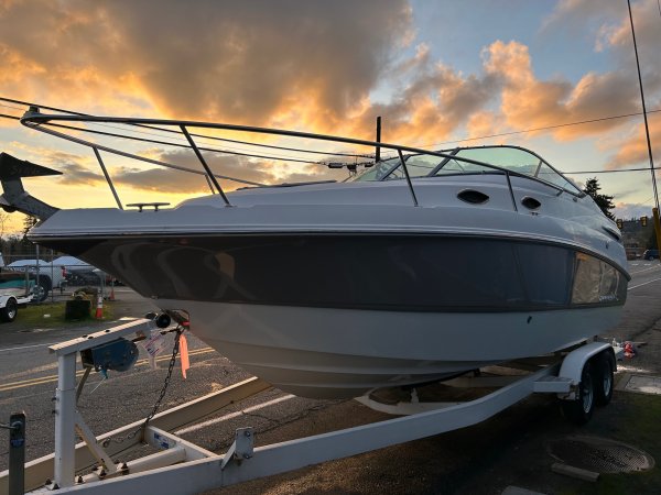 Used 2007 Chaparral 240 Signature Power Boat for sale